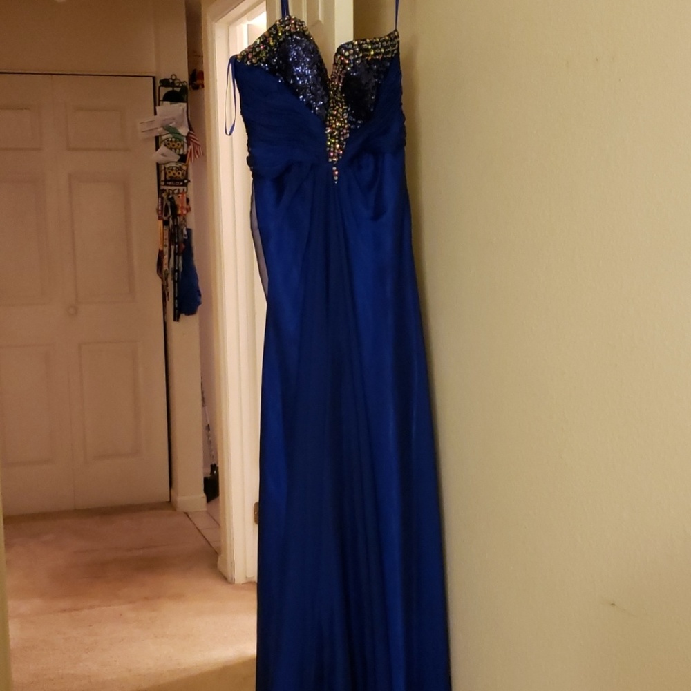Blue dress
